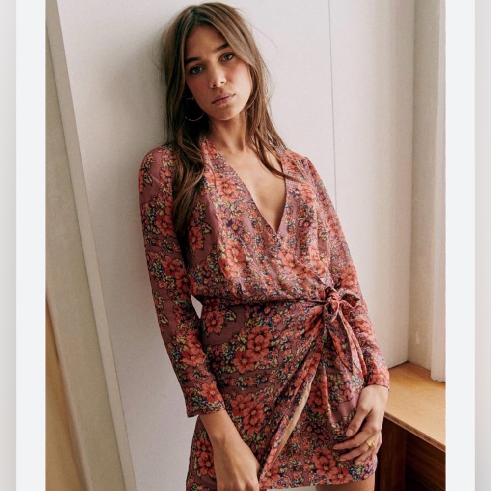 Noemia Dress - Country Flowers -
Sézane 36